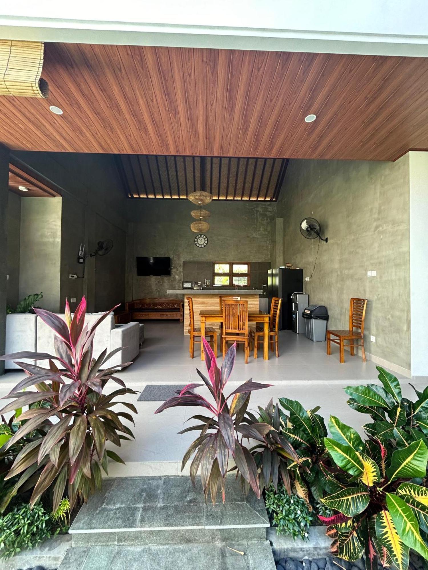 Villa Son Sun Uluwatu Exteriör bild